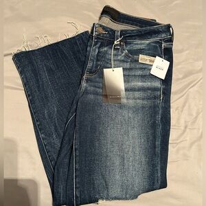 Buckle Black cropped straight jeans
